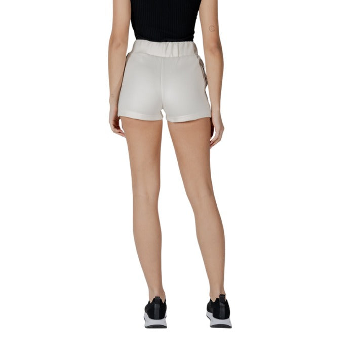 Guess Active Damen Shorts